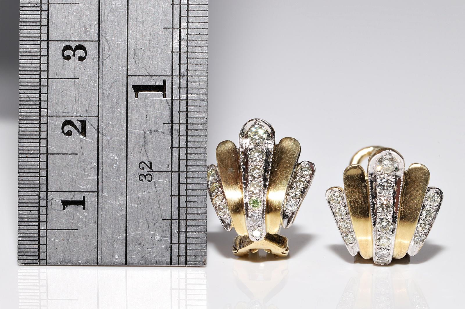 Retro Vintage Circa 1970s 14k Gold Natural Diamond Shell Style Earring For Sale
