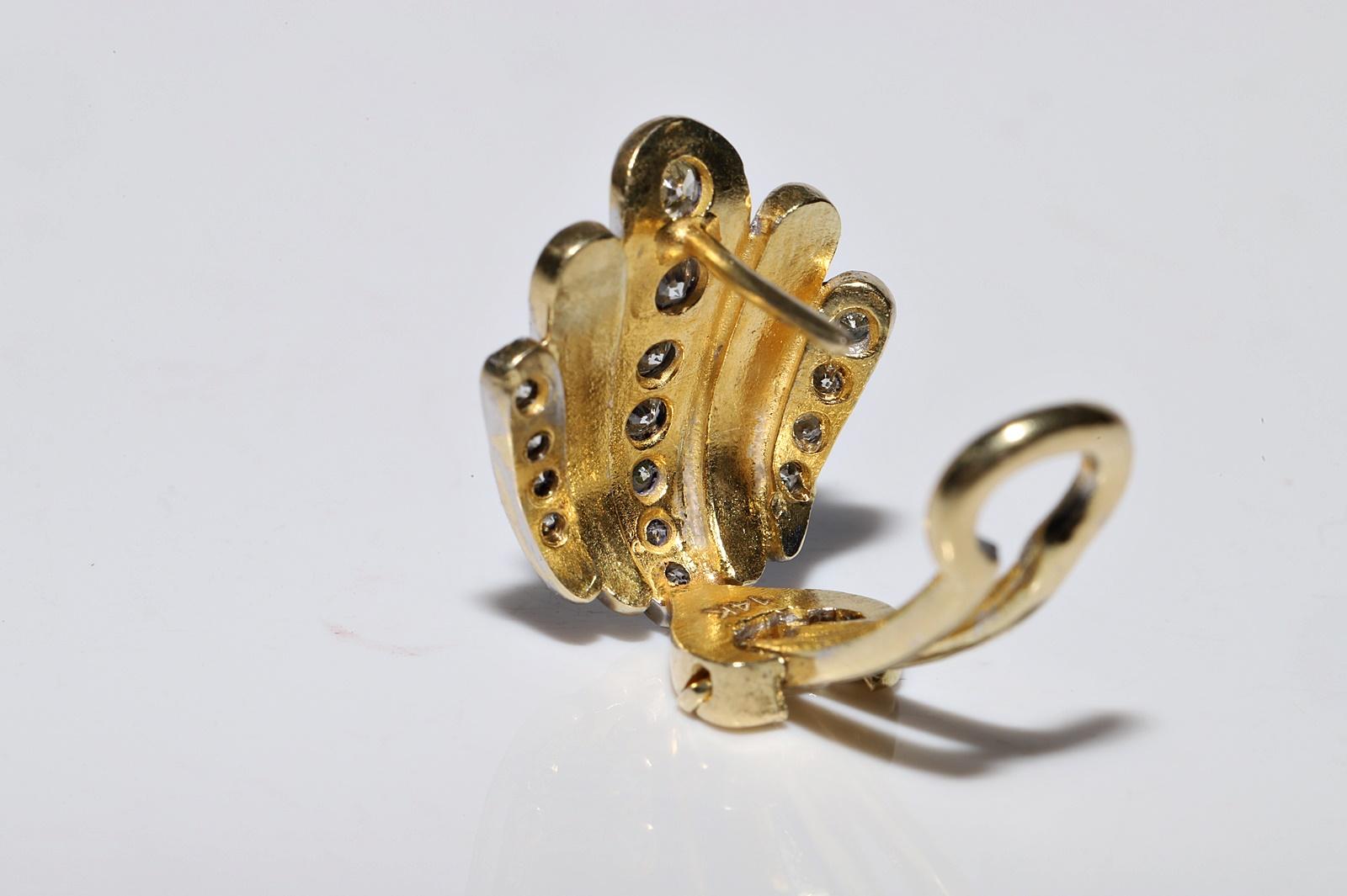 Vintage Circa 1970s 14k Gold Natural Diamond Shell Style Earring For Sale 1