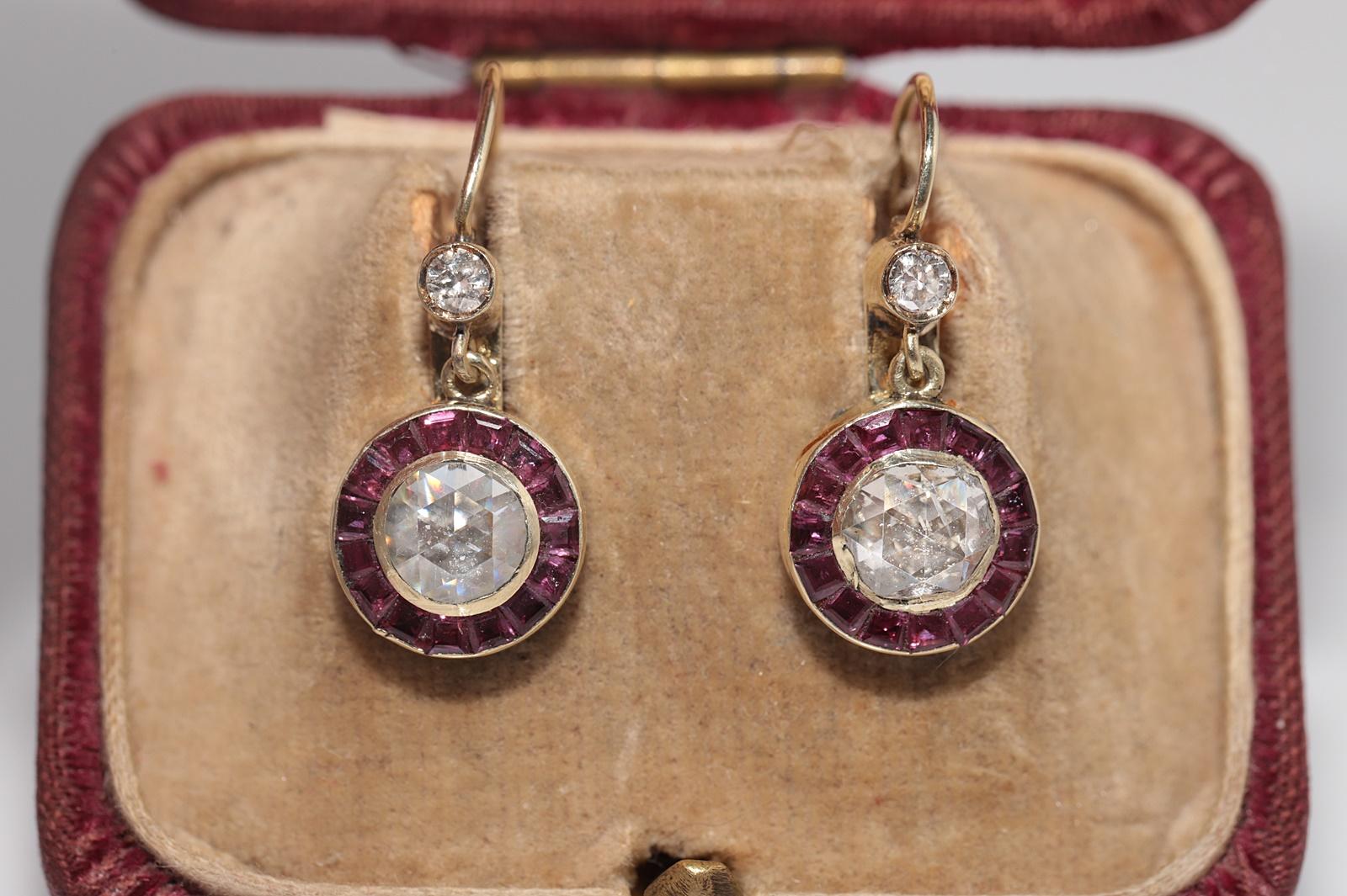 In very good condition.
Total weight is 5.1 grams.
Totally is diamond 1.18 ct.
The diamond is has H color and s1 clarity.
Totally is ruby 1 ct.
The box is not included.
Please contact for any questions.