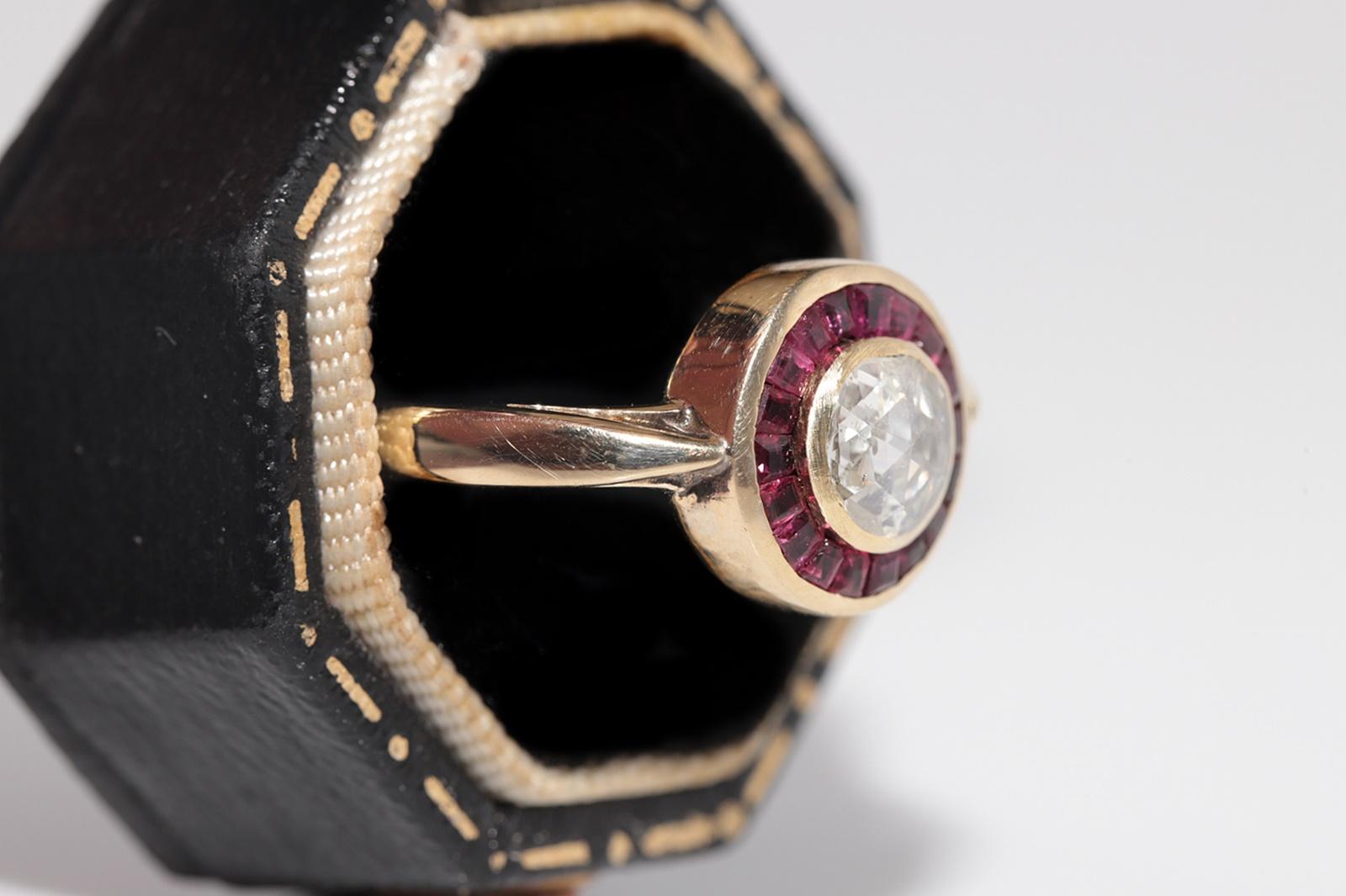 Rétro Anello solitario in oro 14k con diamante naturale taglio rosa e rubino, vintage, anni '70 circa. in vendita