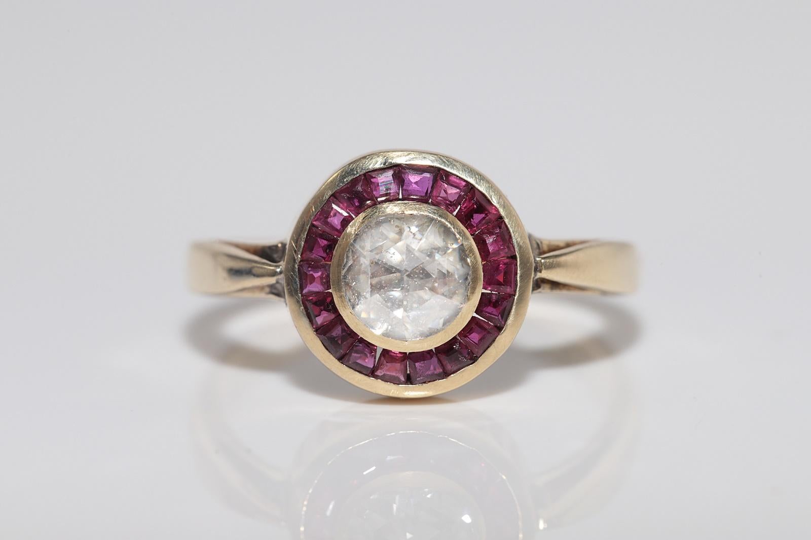 Taglio a rosa Anello solitario in oro 14k con diamante naturale taglio rosa e rubino, vintage, anni '70 circa. in vendita