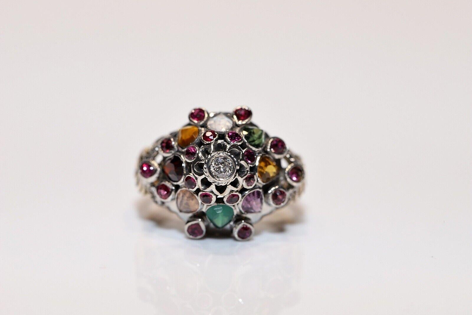 Vintage Circa 1970er Jahre 14k Gold Top Silber natürlicher Diamant und Rubin Dekorierter Ring im Angebot 6