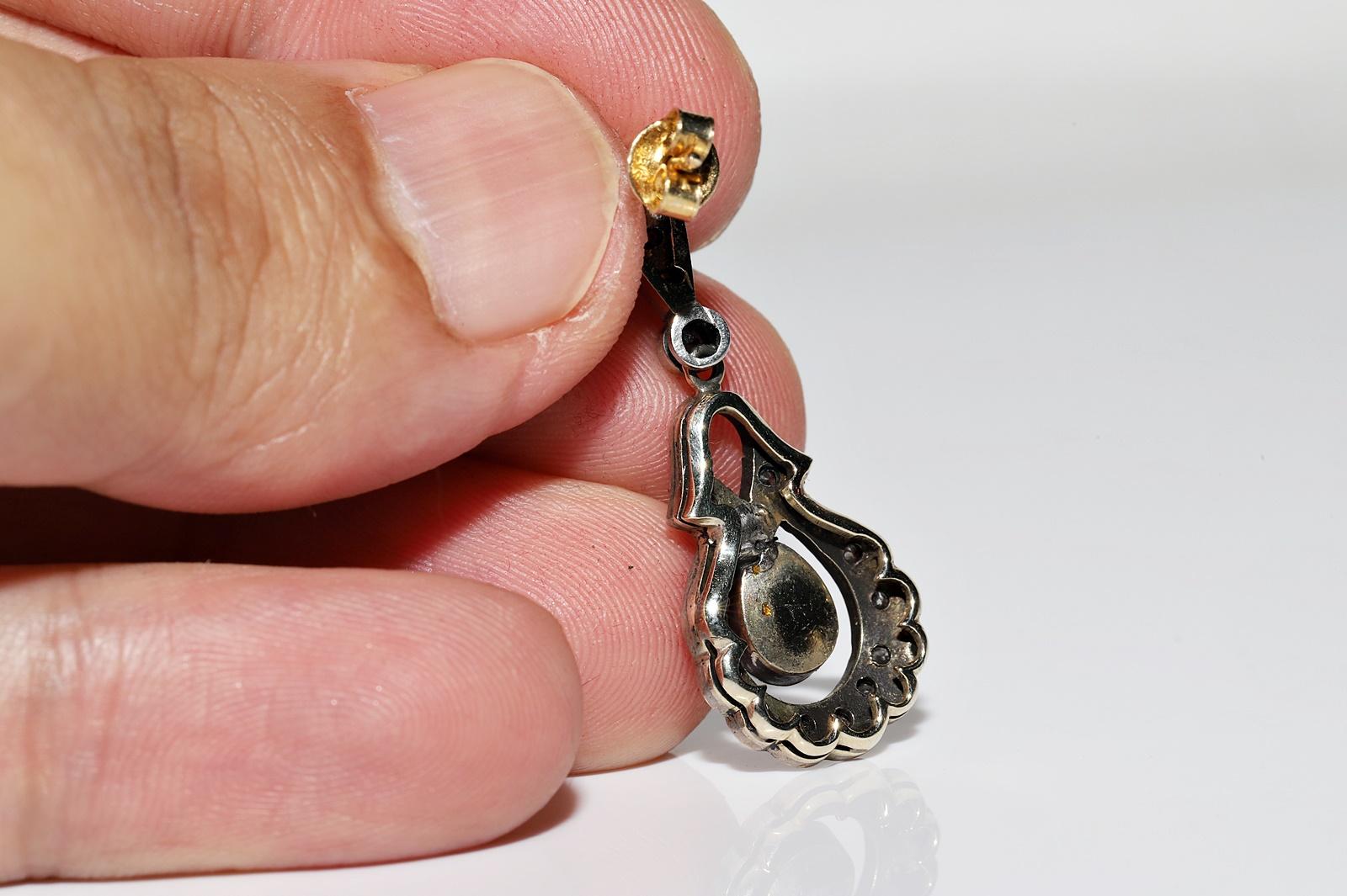 Circa 1970er Jahre  14k Gold Top Silber Natürlicher Diamant Dekorierter Tropfenohrring im Angebot 5