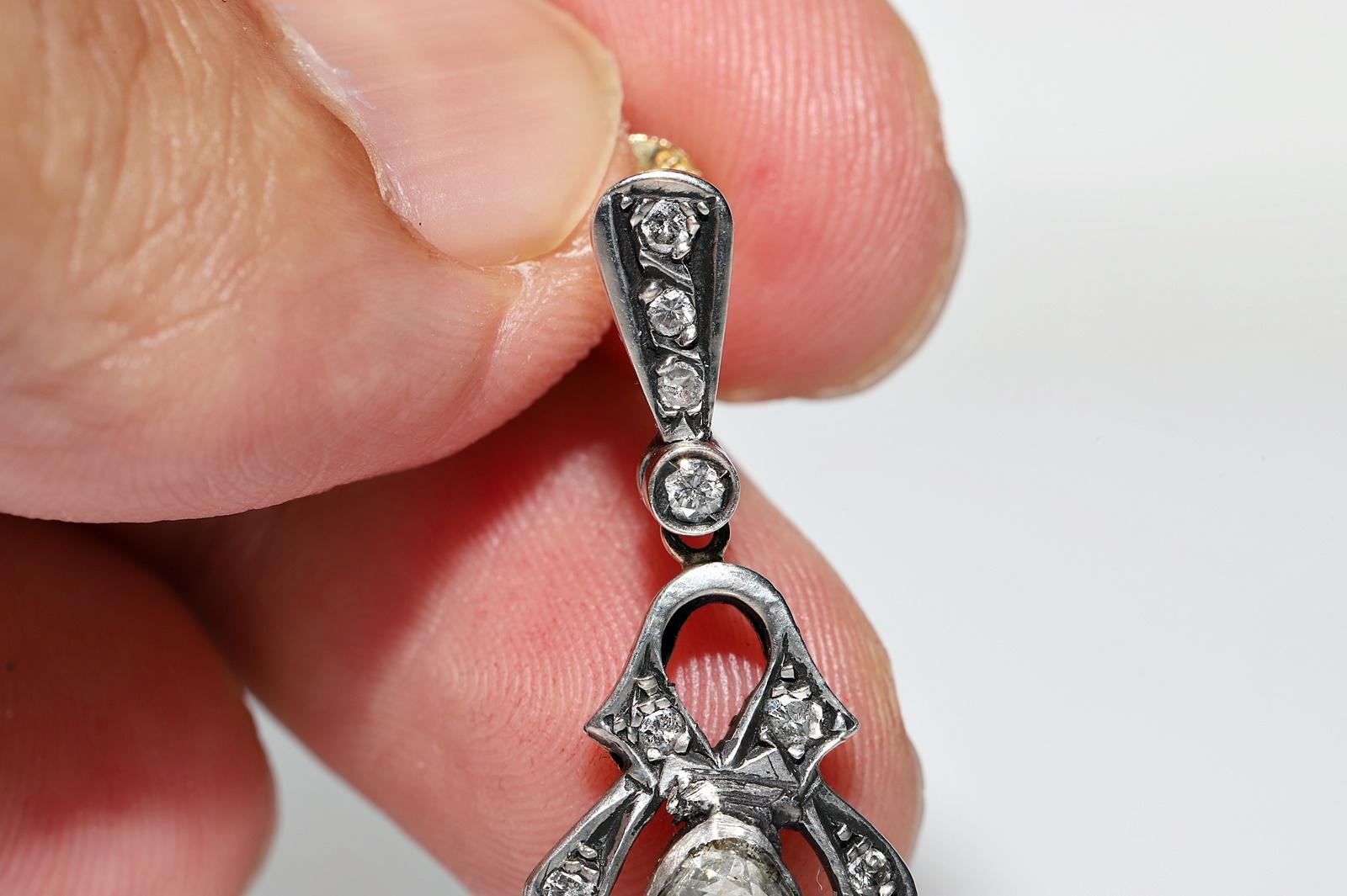 Circa 1970er Jahre  14k Gold Top Silber Natürlicher Diamant Dekorierter Tropfenohrring im Angebot 2