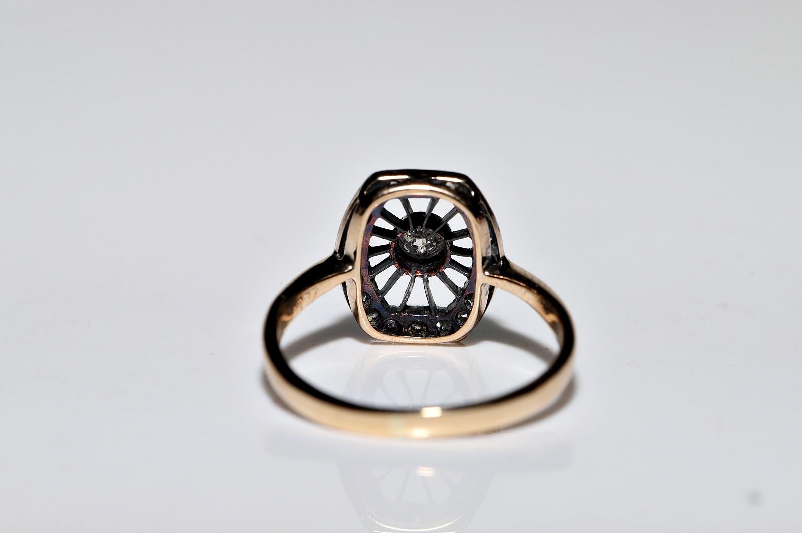 Vintage Circa 1970s  14k Gold Top Silver Natural Diamond Decorated Ring  For Sale 5