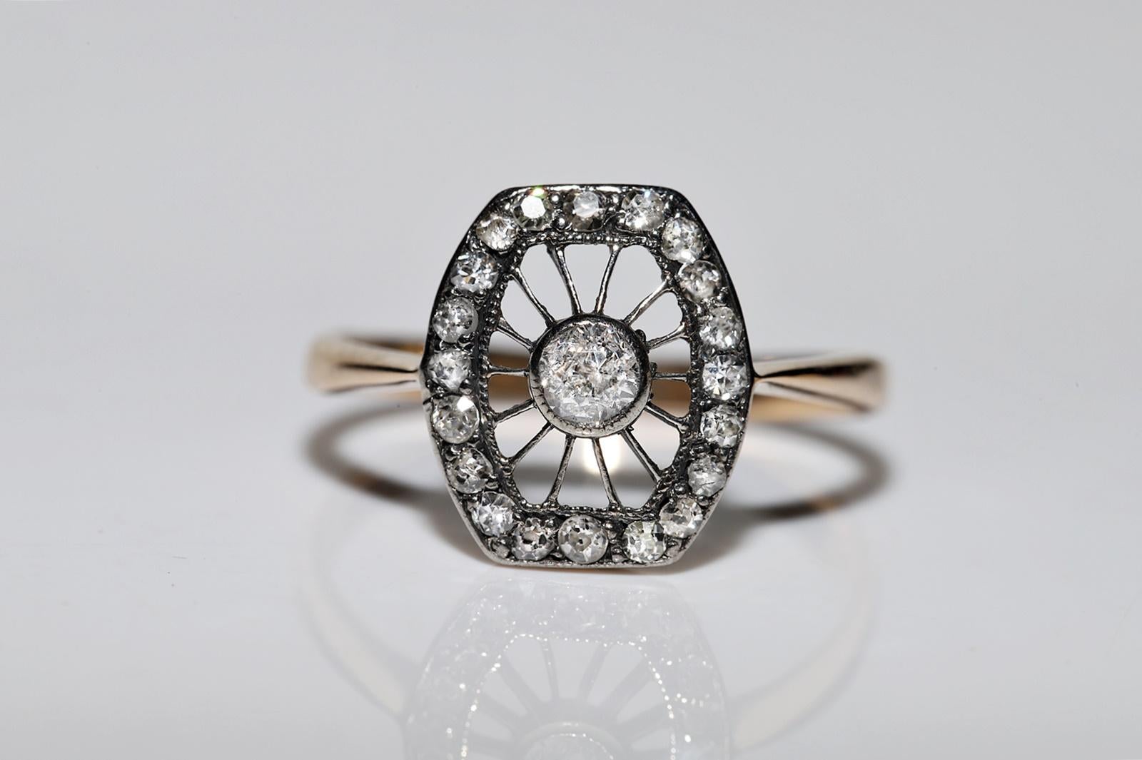 Brilliant Cut Vintage Circa 1970s  14k Gold Top Silver Natural Diamond Decorated Ring  For Sale