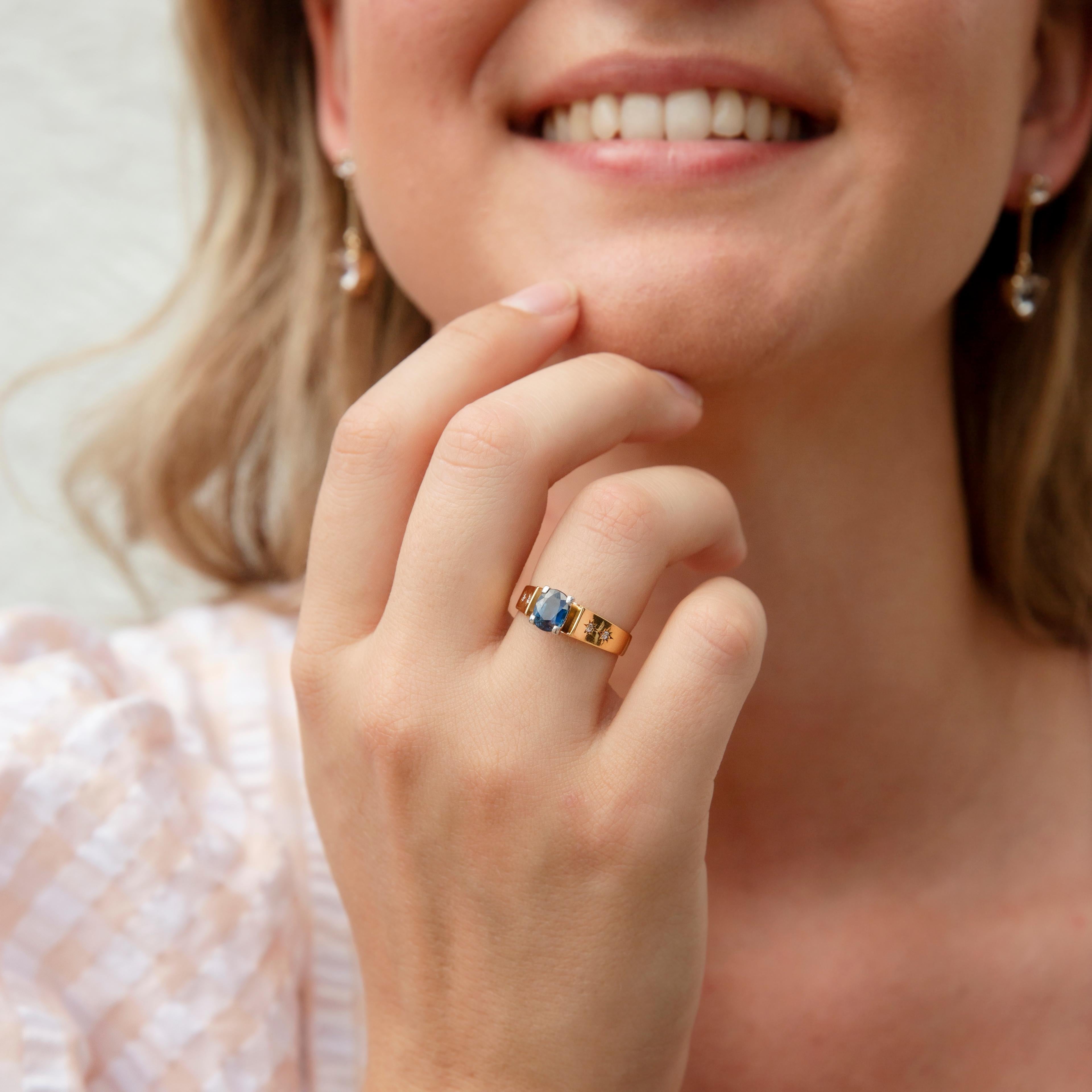Women's Vintage circa 1970s 1.62 Carat Sapphire & Star Set Diamond 18 Carat Gold Ring For Sale