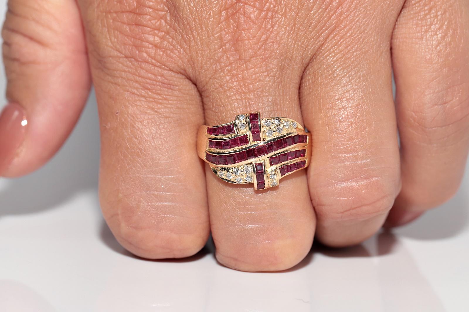 Vintage CIRCA 1970er Jahre 18k Gold natürlichen Kaliber geschnitten Rubin und Diamant dekoriert Ring im Angebot 5