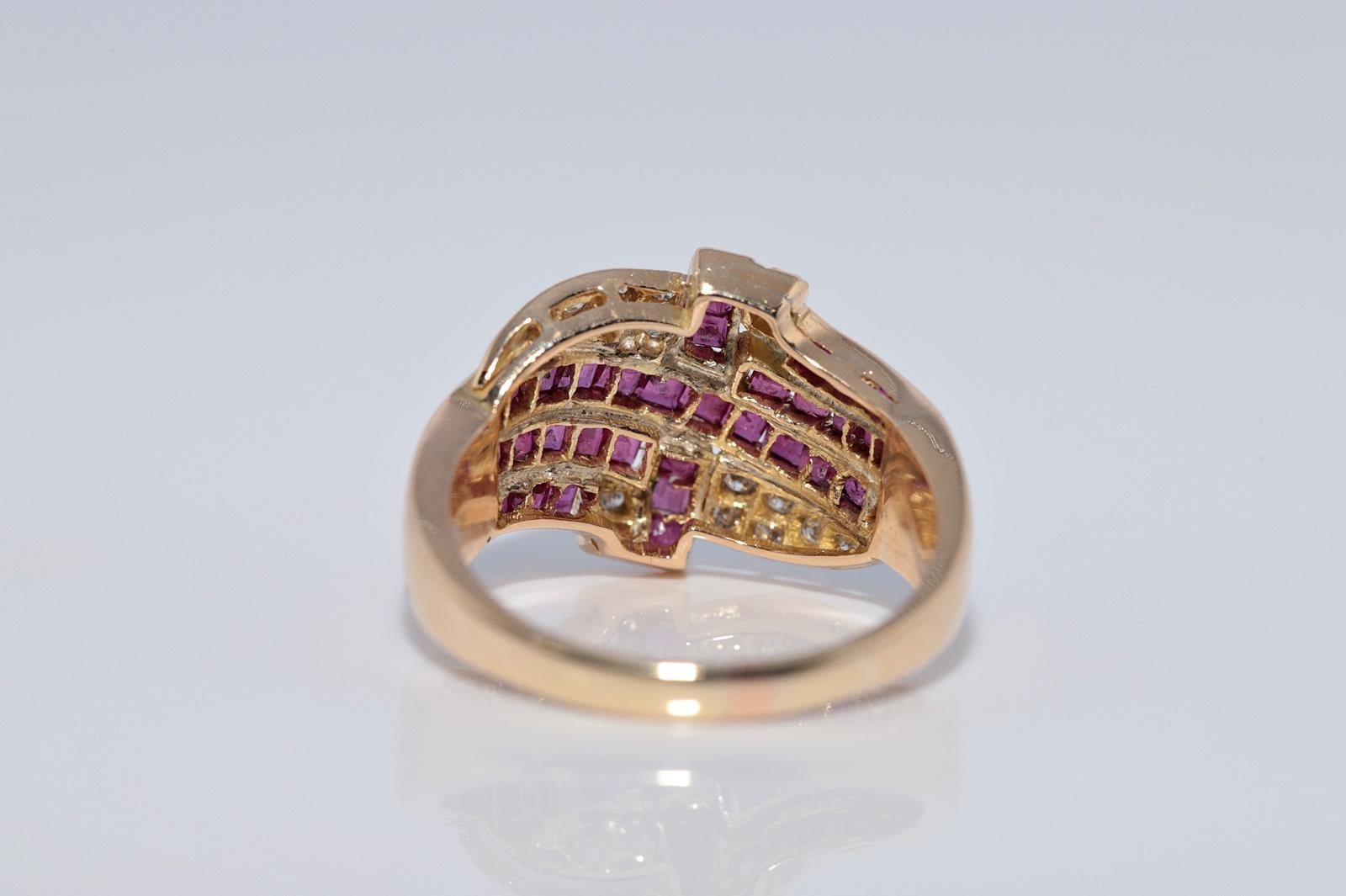 Vintage CIRCA 1970er Jahre 18k Gold natürlichen Kaliber geschnitten Rubin und Diamant dekoriert Ring Damen im Angebot