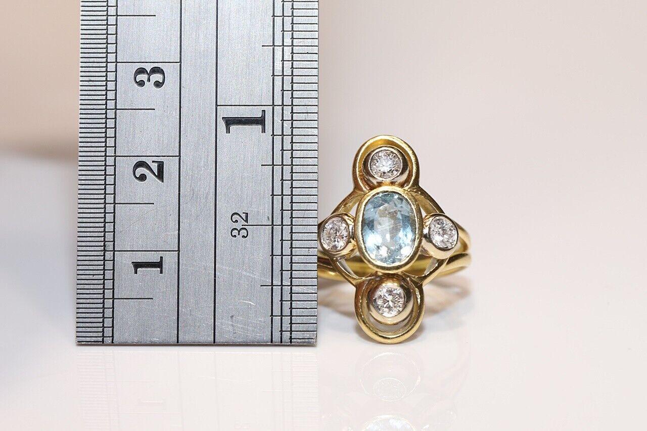 Vintage Circa 1970s 18k Gold Natural Diamond And Aqua Marine Navette Ring In Good Condition For Sale In Fatih/İstanbul, 34