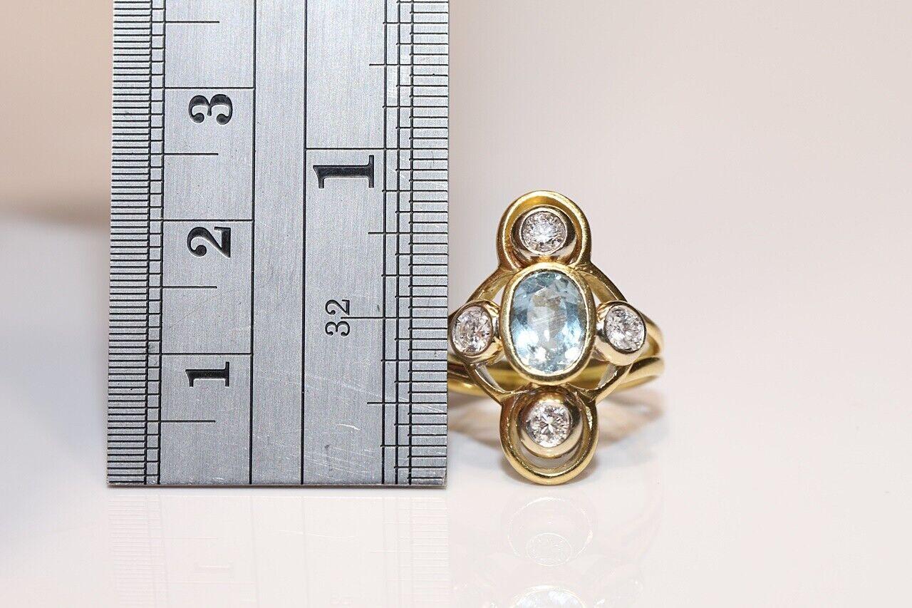 Vintage Circa 1970s 18k Gold Natural Diamond And Aquamarine Navette Ring In Good Condition For Sale In Fatih/İstanbul, 34