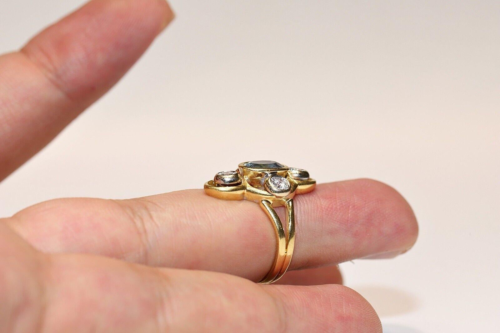 Vintage Circa 1970s 18k Gold Natural Diamond And Aquamarine Navette Ring For Sale 1