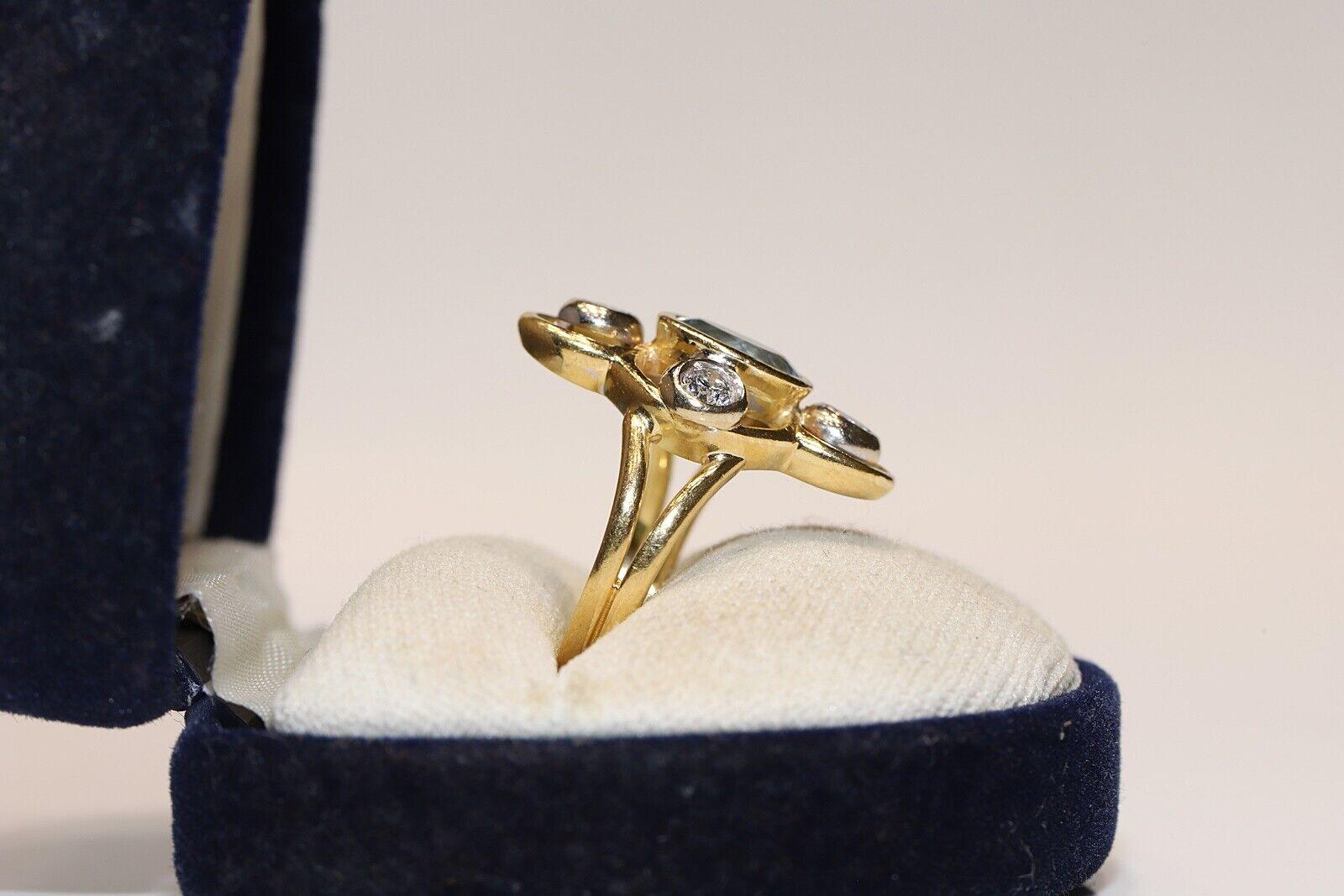 Vintage Circa 1970s 18k Gold Natural Diamond And Aquamarine Navette Ring For Sale 2