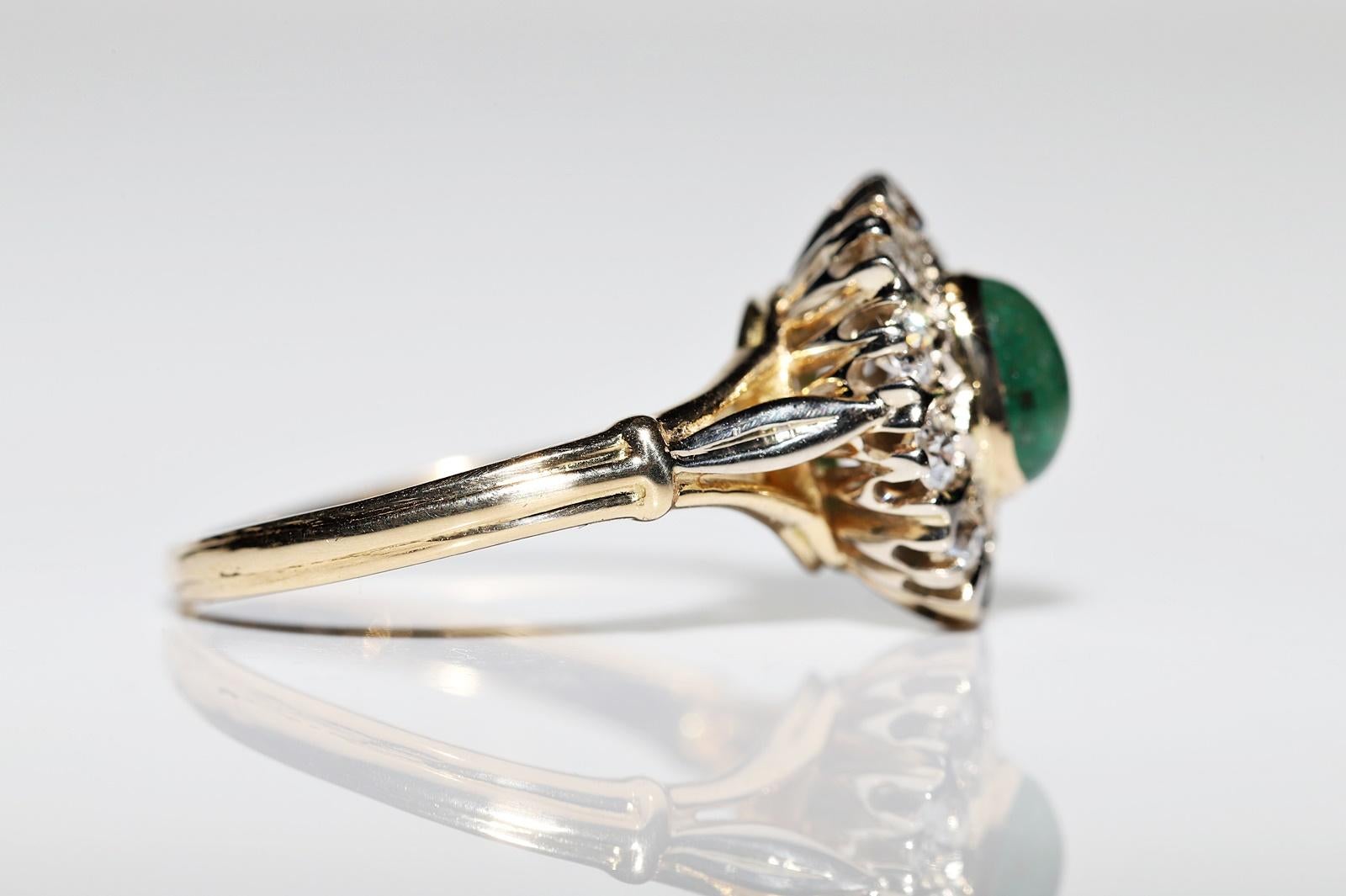 Vintage-Ring aus 18 Karat Gold mit natürlichem Diamant und Smaragd im Cabochon-Schliff, ca. 1970er Jahre 2