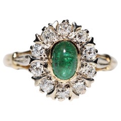 Vintage-Ring aus 18 Karat Gold mit natürlichem Diamant und Smaragd im Cabochon-Schliff, ca. 1970er Jahre