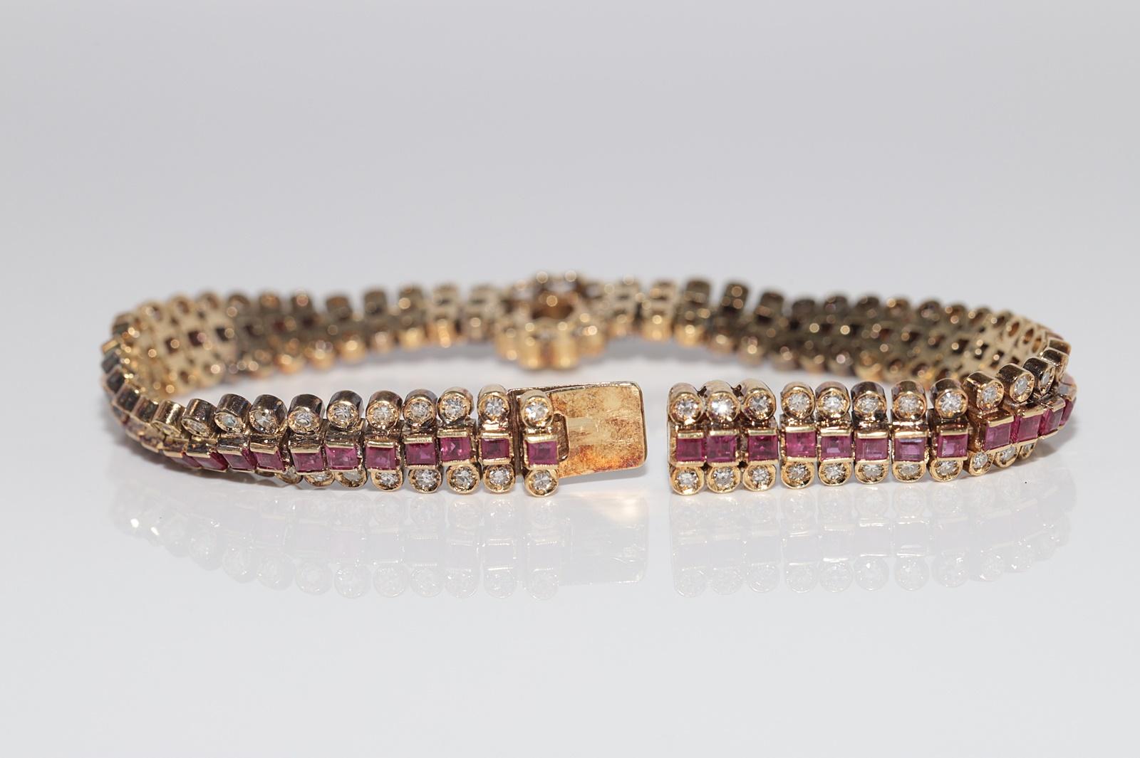Vintage Circa 1970s 18k Gold Natural Diamond And Caliber Cut Ruby Bracelet For Sale 4