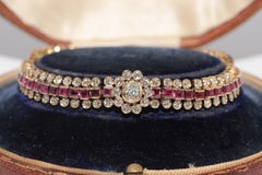 Vintage Circa 1970 Bracelet en or 18k diamant naturel et rubis taillé en calibre