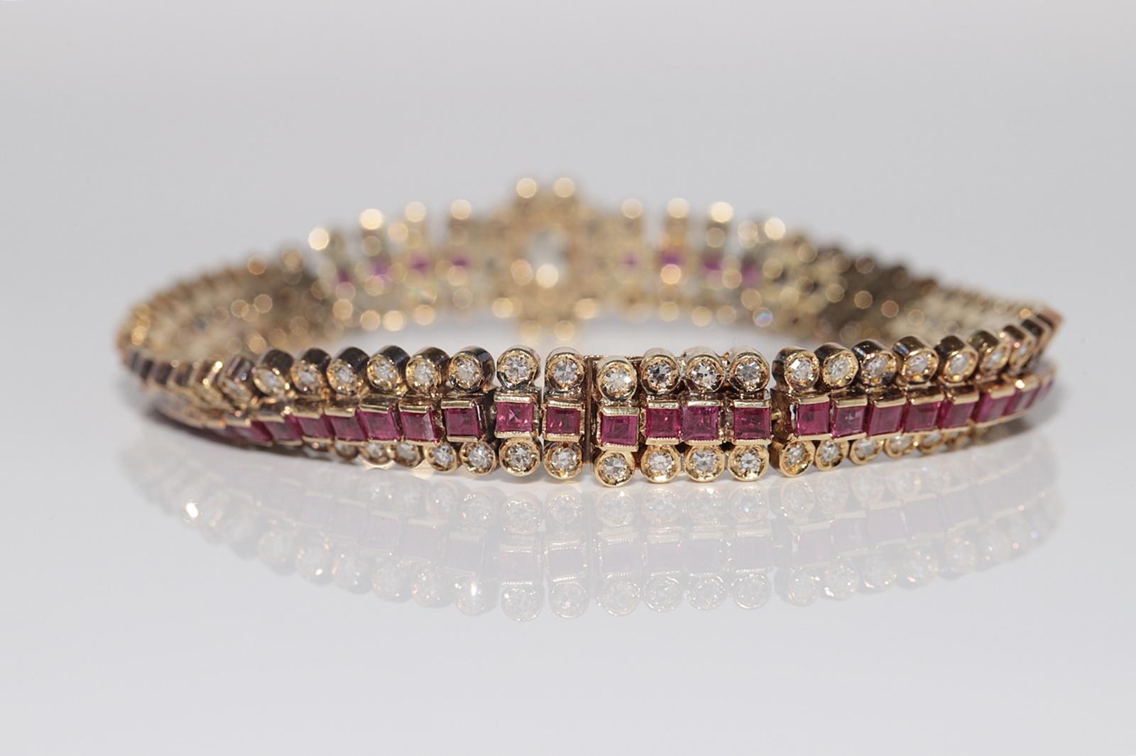 Women's Vintage Circa 1970s 18k Gold Natural Diamond And Caliber Cut Ruby Bracelet For Sale