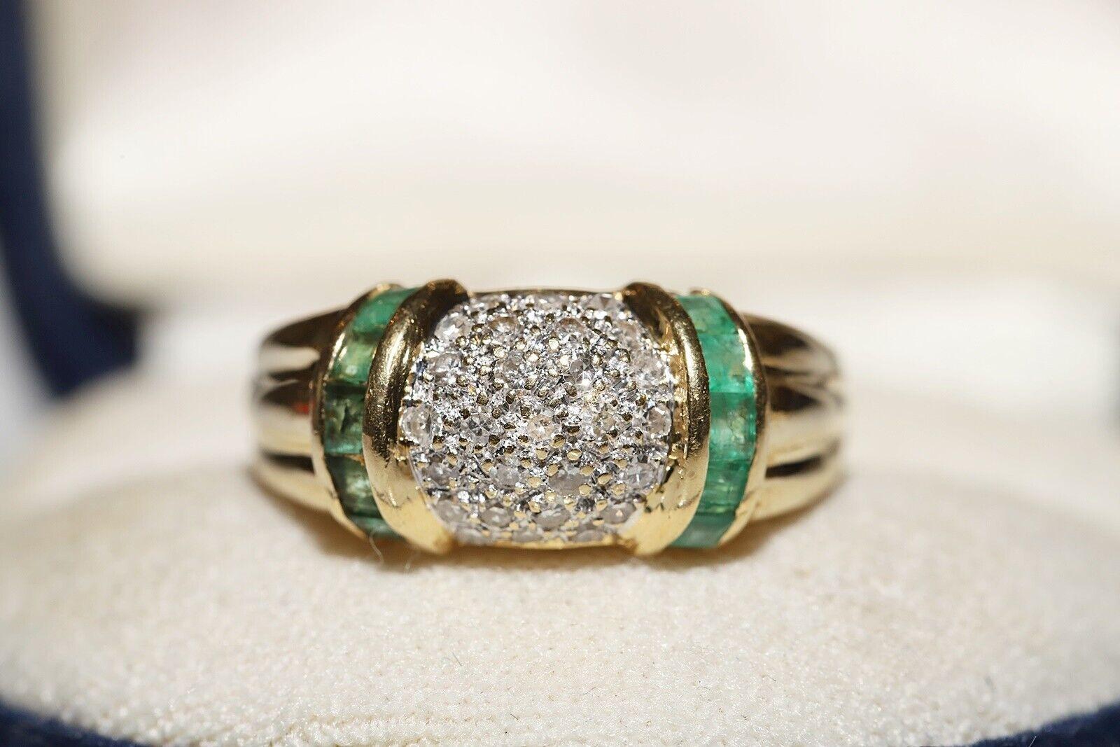 Vintage Circa 1970s 18k Gold Natural Diamond And Caliber Emerald Ring For Sale 7
