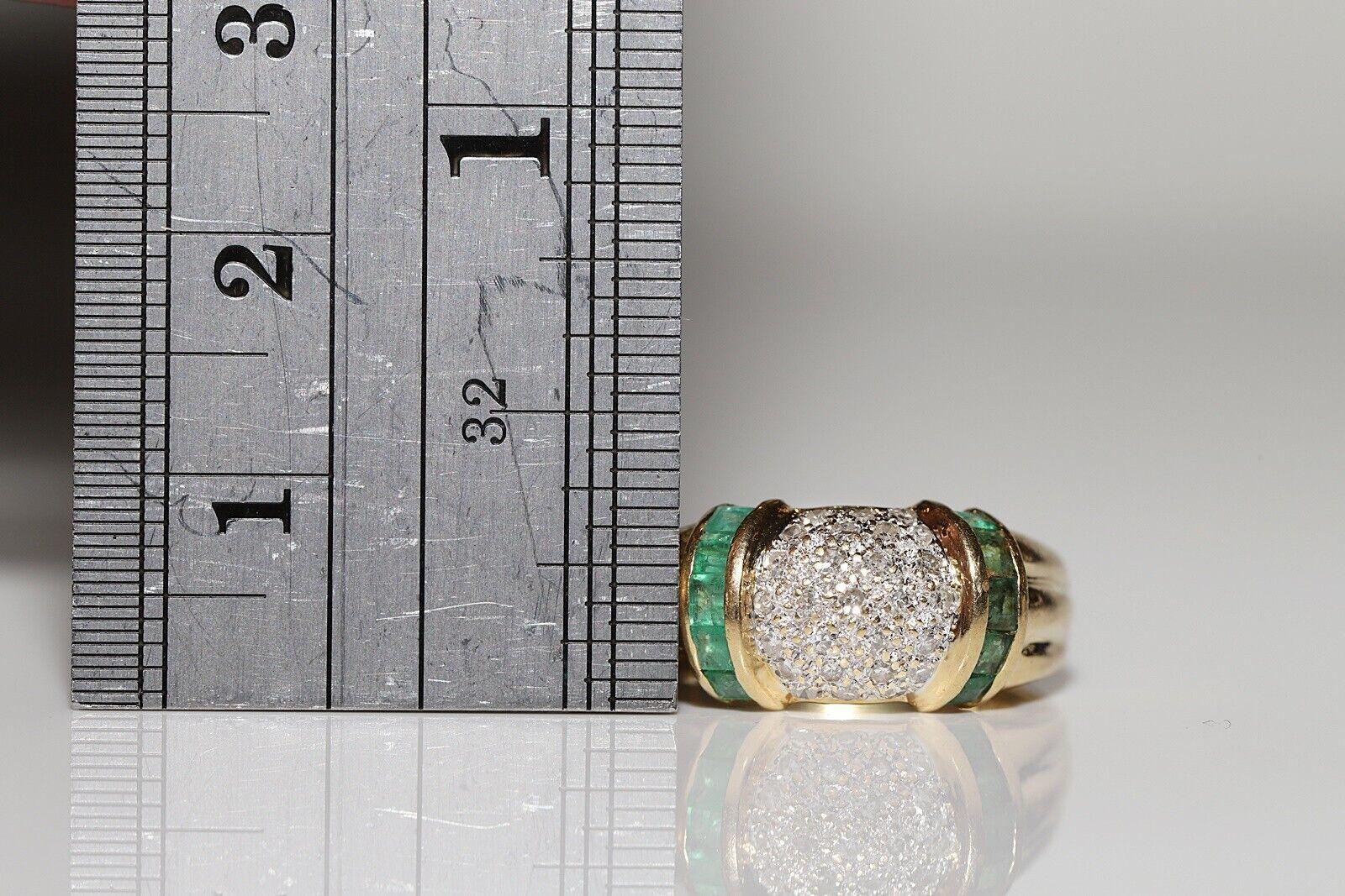 Vintage Circa 1970s 18k Gold Natural Diamond And Caliber Emerald Ring For Sale 1