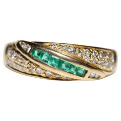 Vintage Circa 1970s 18k Gold Natural Diamond And Caliber Emerald Ring