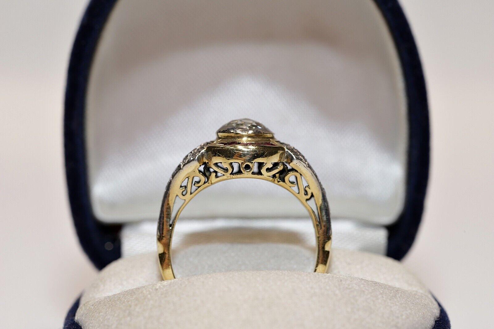 Vintage Circa 1970er Jahre 18k Gold Natürlicher Diamant und Kaliber Rubin Dekorierter Ring (Retro) im Angebot