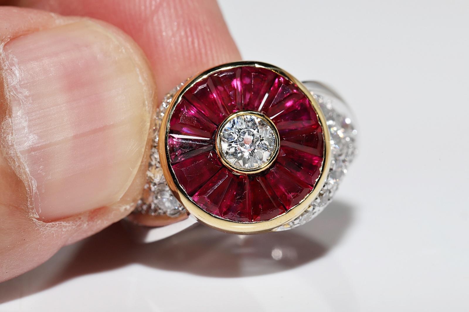 Vintage Circa 1970s 18k Gold Natural Diamond And Caliber Ruby Decorated Ring For Sale 2