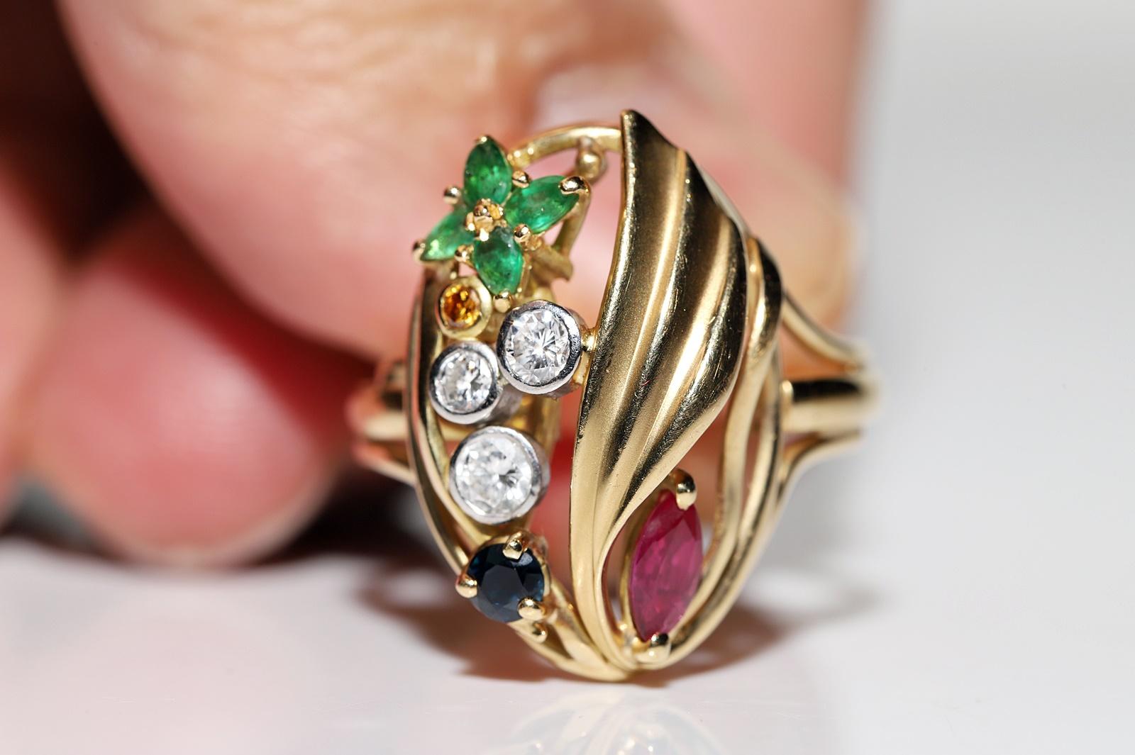 Vintage Circa 1970s 18k Gold Natural Diamond And Emerald Ruby Sapphire Ring For Sale 1