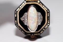 Vintage Circa 1970s 18k Gold Natural Diamond And Opal Decorated Ring