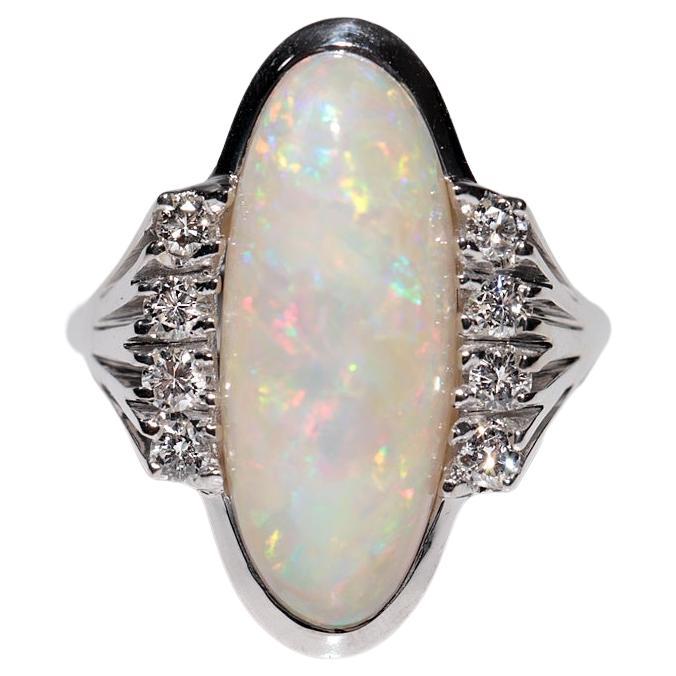 Vintage Circa 1970s 18k Gold Natural Diamond And Opal Decorated Ring For Sale
