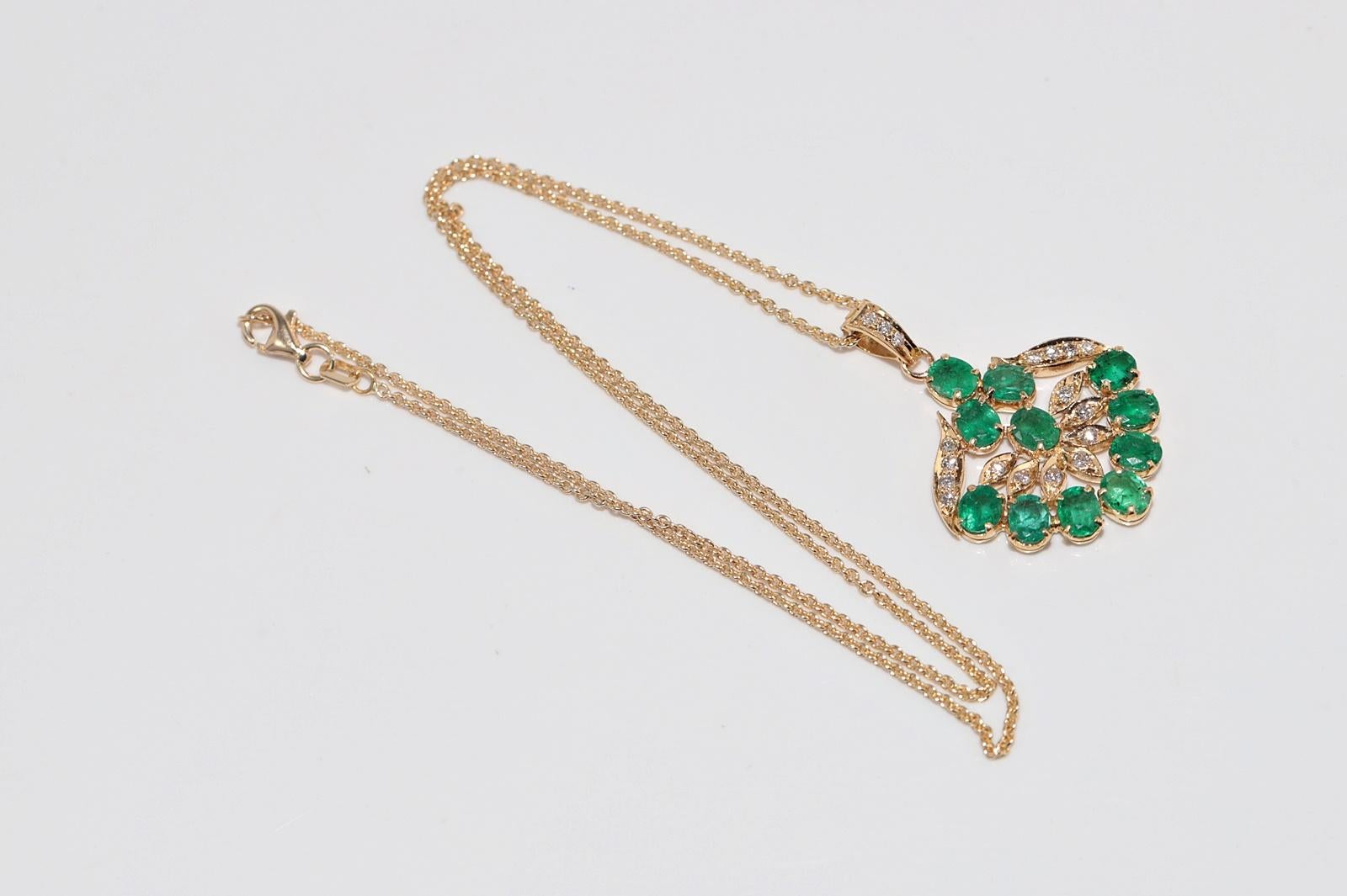 Collana in oro 18k con diamanti naturali e smeraldi ovali, vintage, circa anni '70 in vendita 10