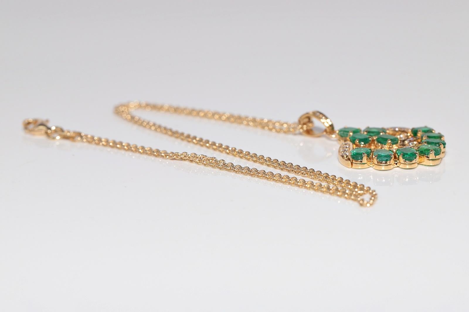 Collana in oro 18k con diamanti naturali e smeraldi ovali, vintage, circa anni '70 in vendita 11
