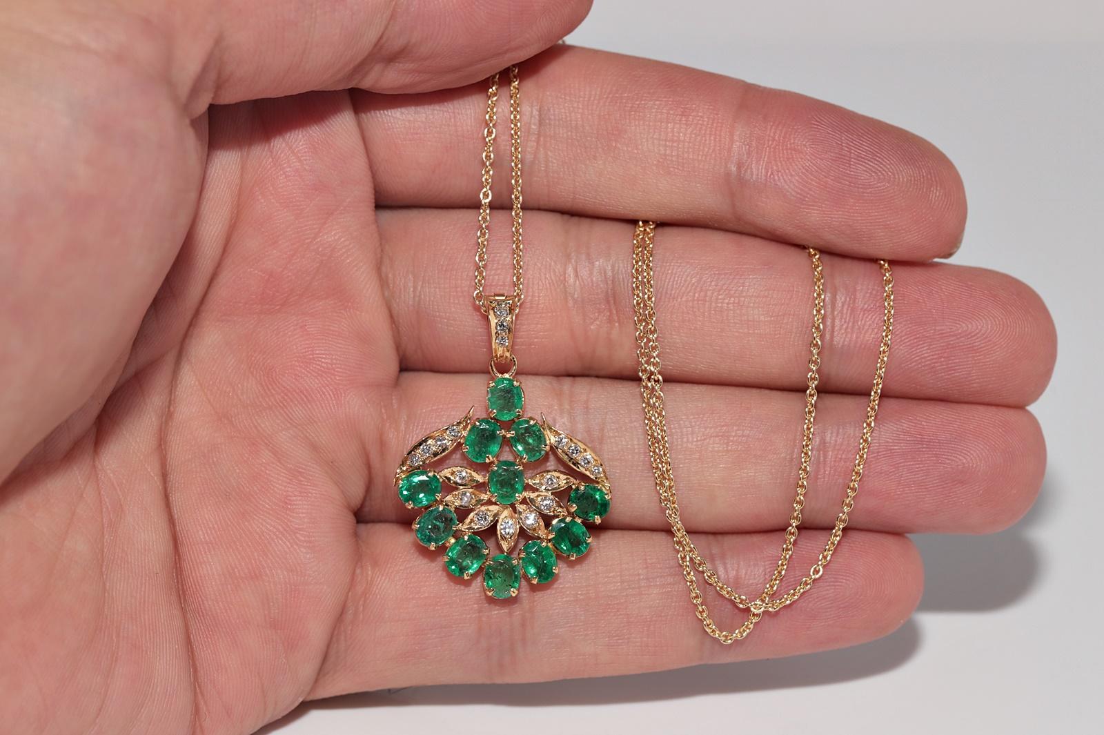 Collana in oro 18k con diamanti naturali e smeraldi ovali, vintage, circa anni '70 in vendita 1