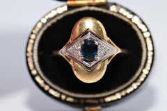 Vintage Circa 1970s 18k Gold Natural Diamond And Oval Cut Sapphire Rİng
