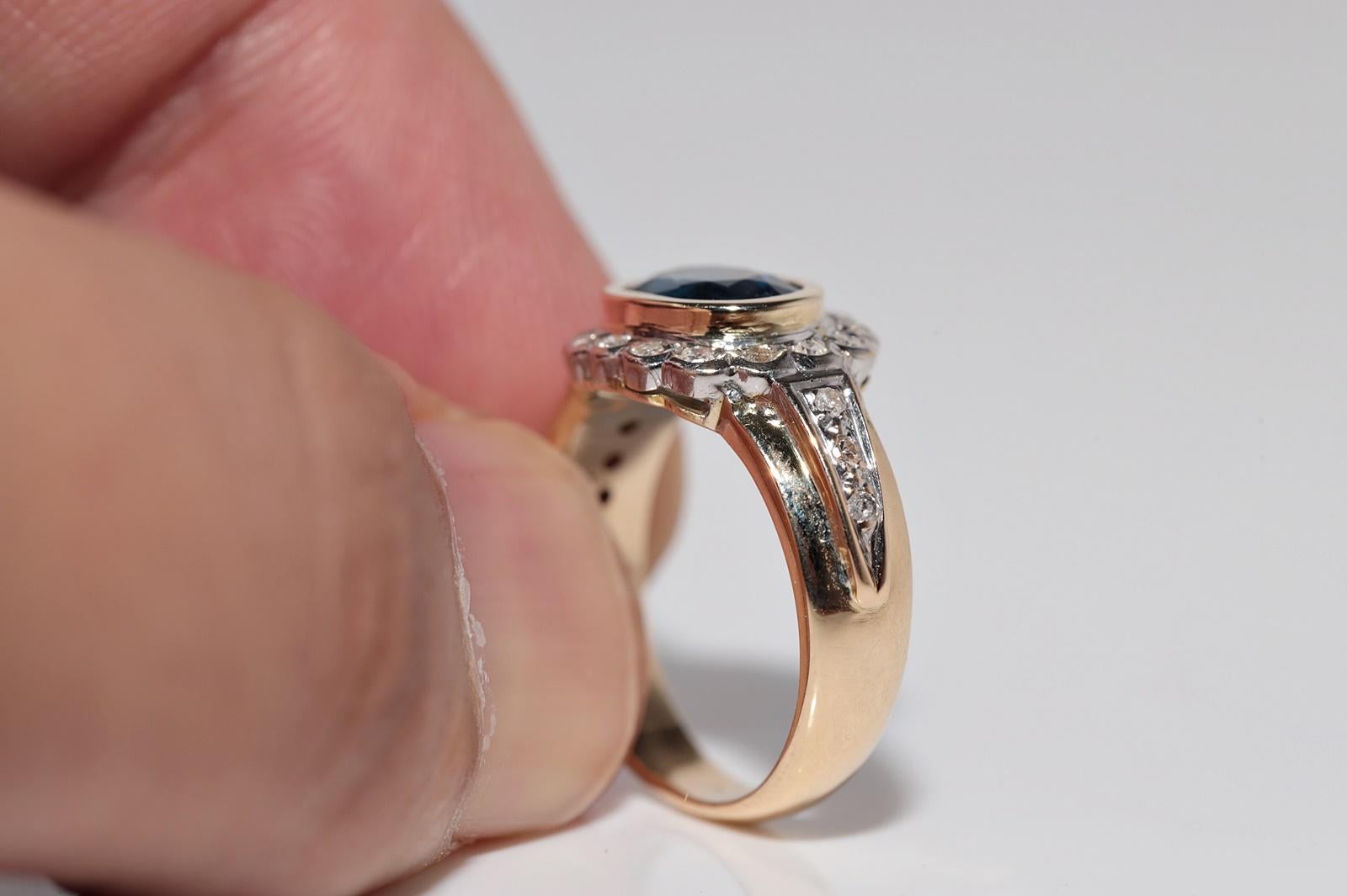 Vintage CIRCA 1970s 18k Gold Natürlicher Diamant und Saphir im Ovalschliff Ring im Angebot 3