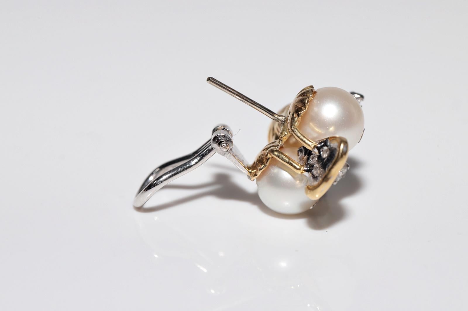 Vintage Circa 1970er Jahre 18k Gold Natürlicher Diamant und Perle Dekorierter Ohrring Damen im Angebot