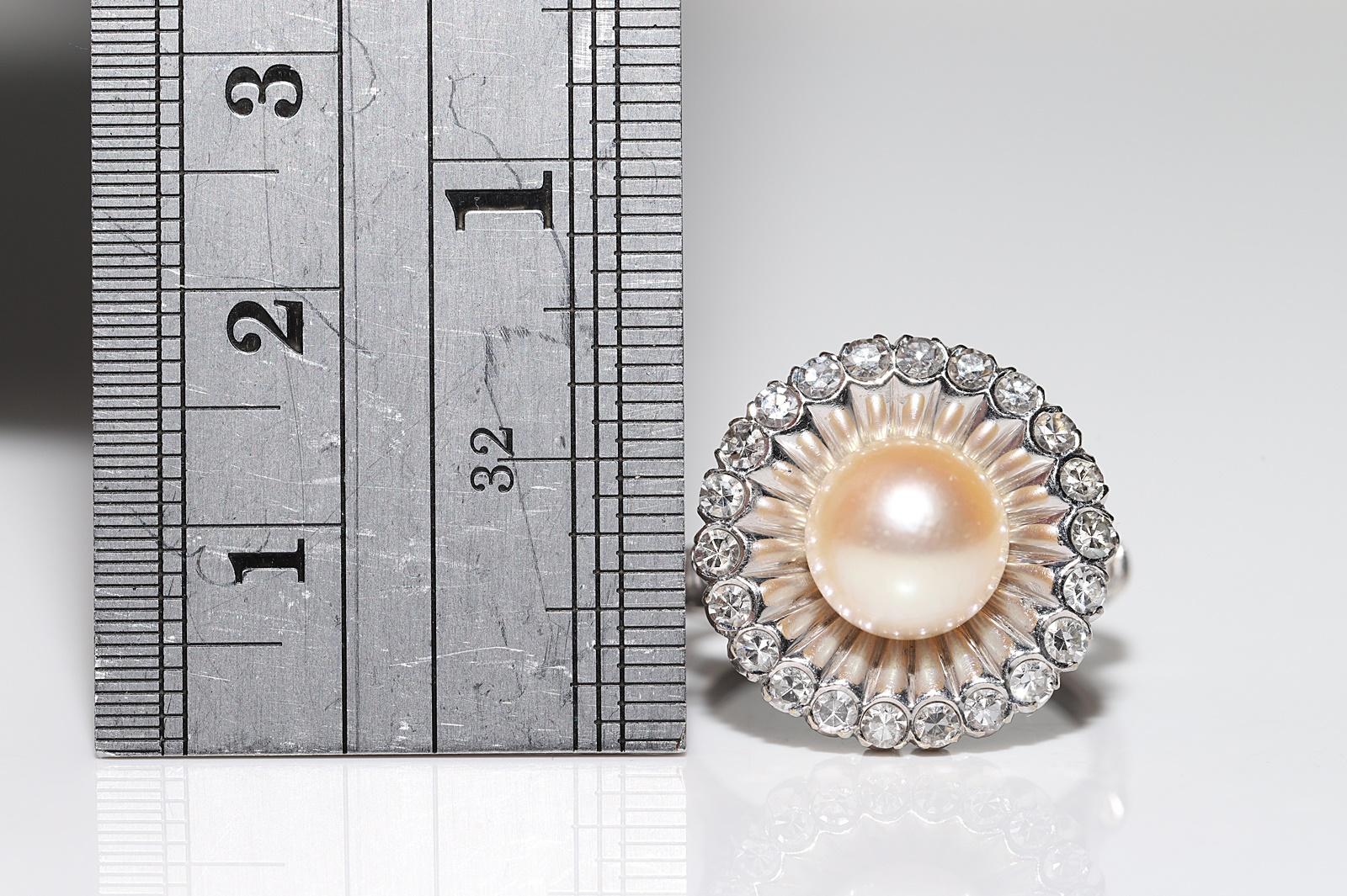 Vintage Circa 1970s 18k Gold Natural Diamond And Pearl Decorated Ring For Sale 5