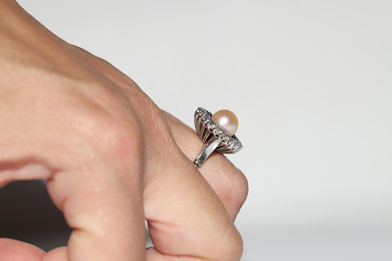 Vintage Circa 1970s 18k Gold Natural Diamond And Pearl Decorated Ring For Sale 10