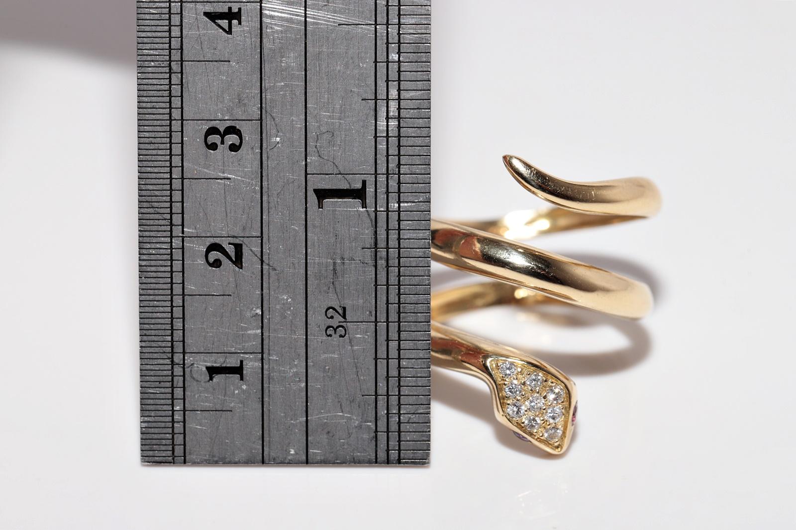 Vintage Circa 1970s 18k Gold Natural Diamond And Ruby Decorated Snake Ring For Sale 7