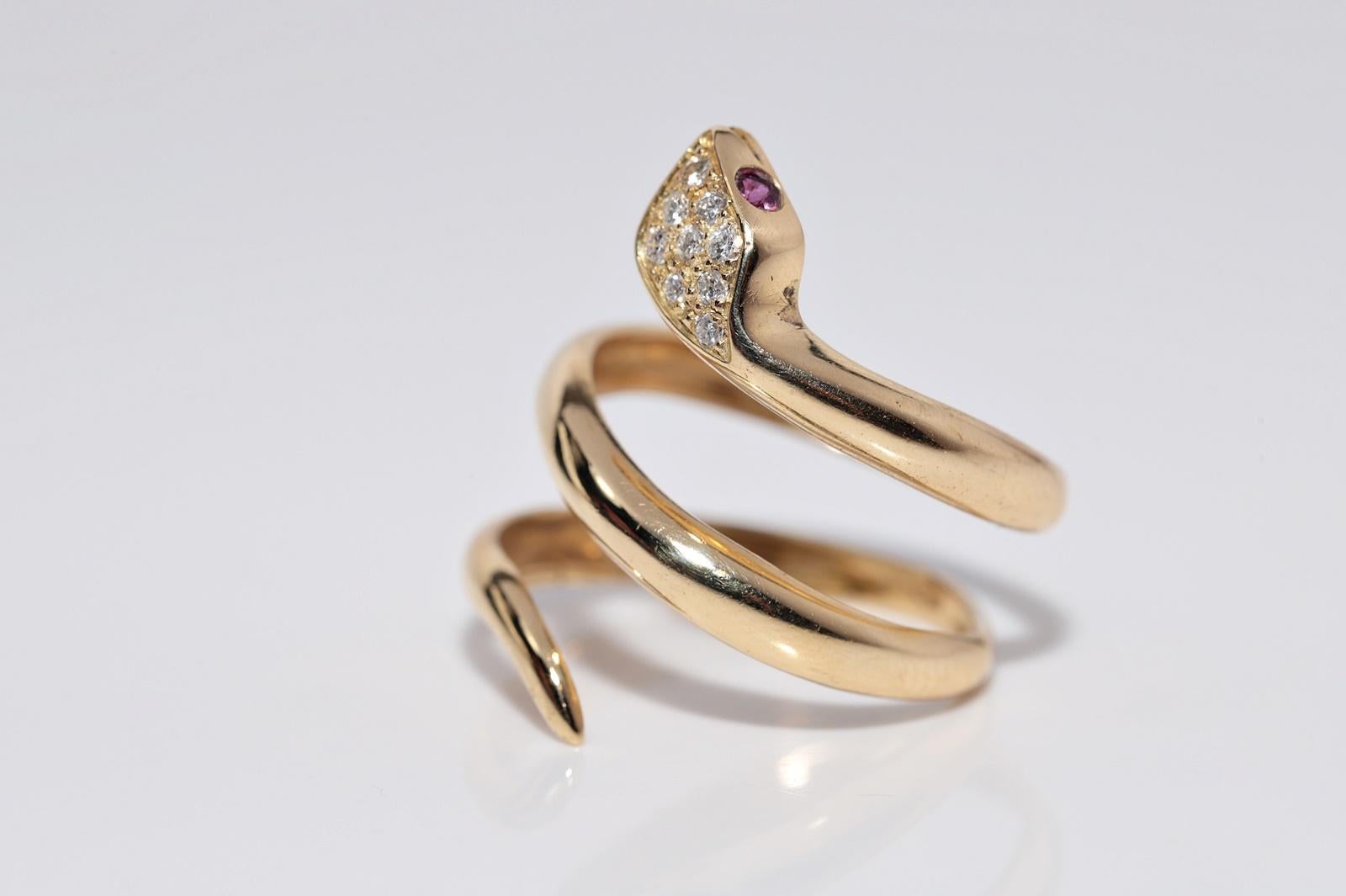 Vintage Circa 1970s 18k Gold Natural Diamond And Ruby Decorated Snake Ring For Sale 1