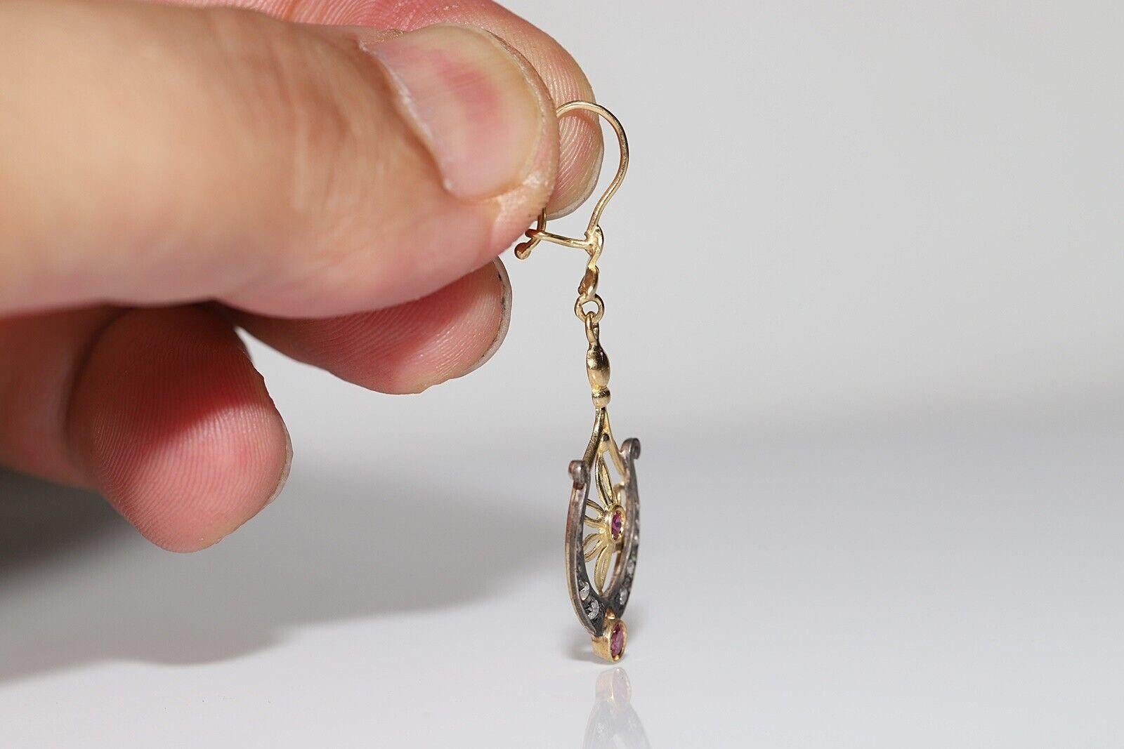 Vintage Circa 1970s 18k Gold natural Diamond And Ruby Drop Earring For Sale 1
