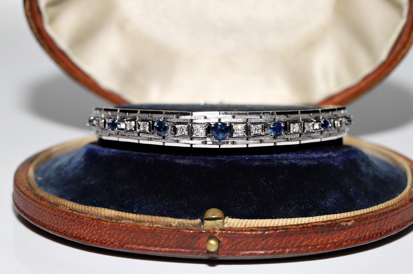 Vintage Circa 1970s 18k Gold Natural Diamond And Sapphire Decorated Bracelet In Good Condition For Sale In Fatih/İstanbul, 34