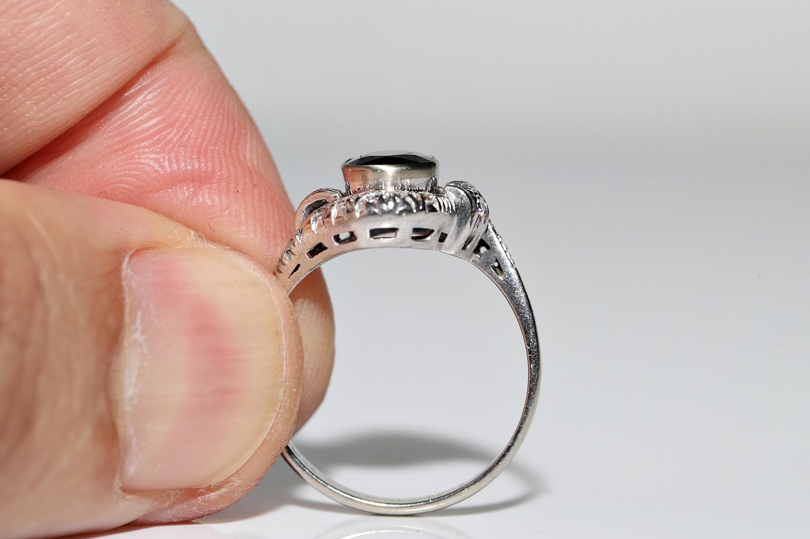 Dekorierter Vintage-Ring aus 18 Karat Gold mit natürlichem Diamant und Saphir, ca. 1970er Jahre im Angebot 5