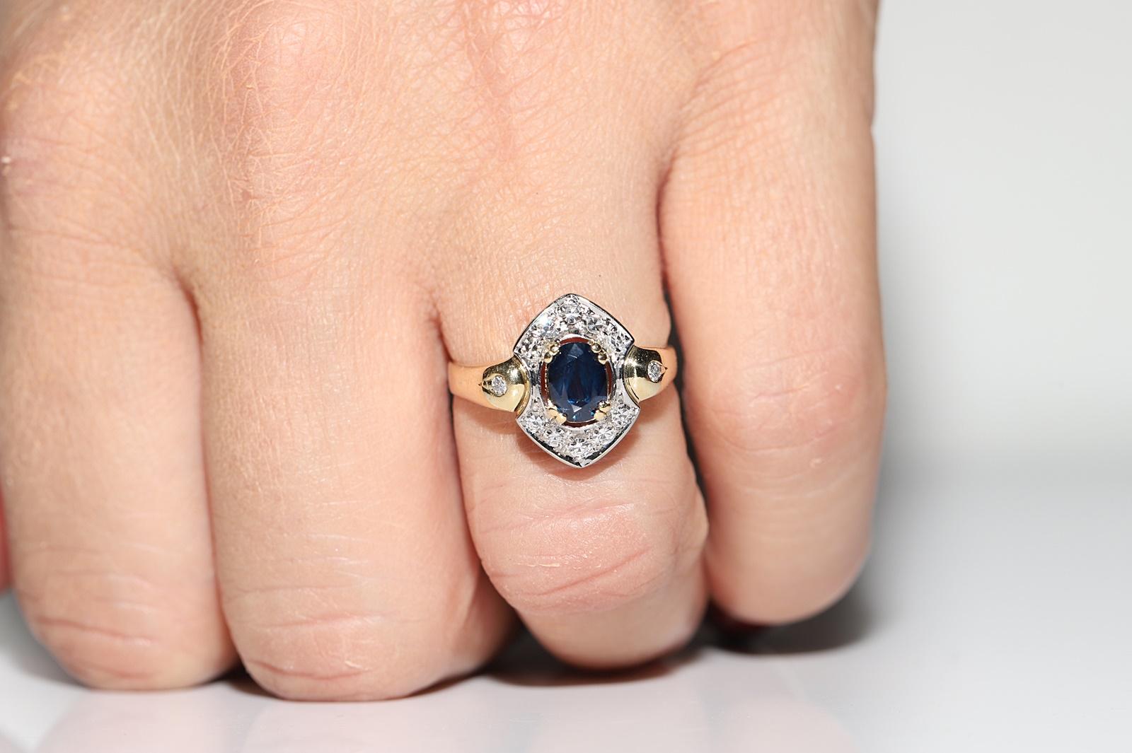 Vintage Circa 1970s 18k Gold Natural Diamond And Sapphire Decorated Ring For Sale 9