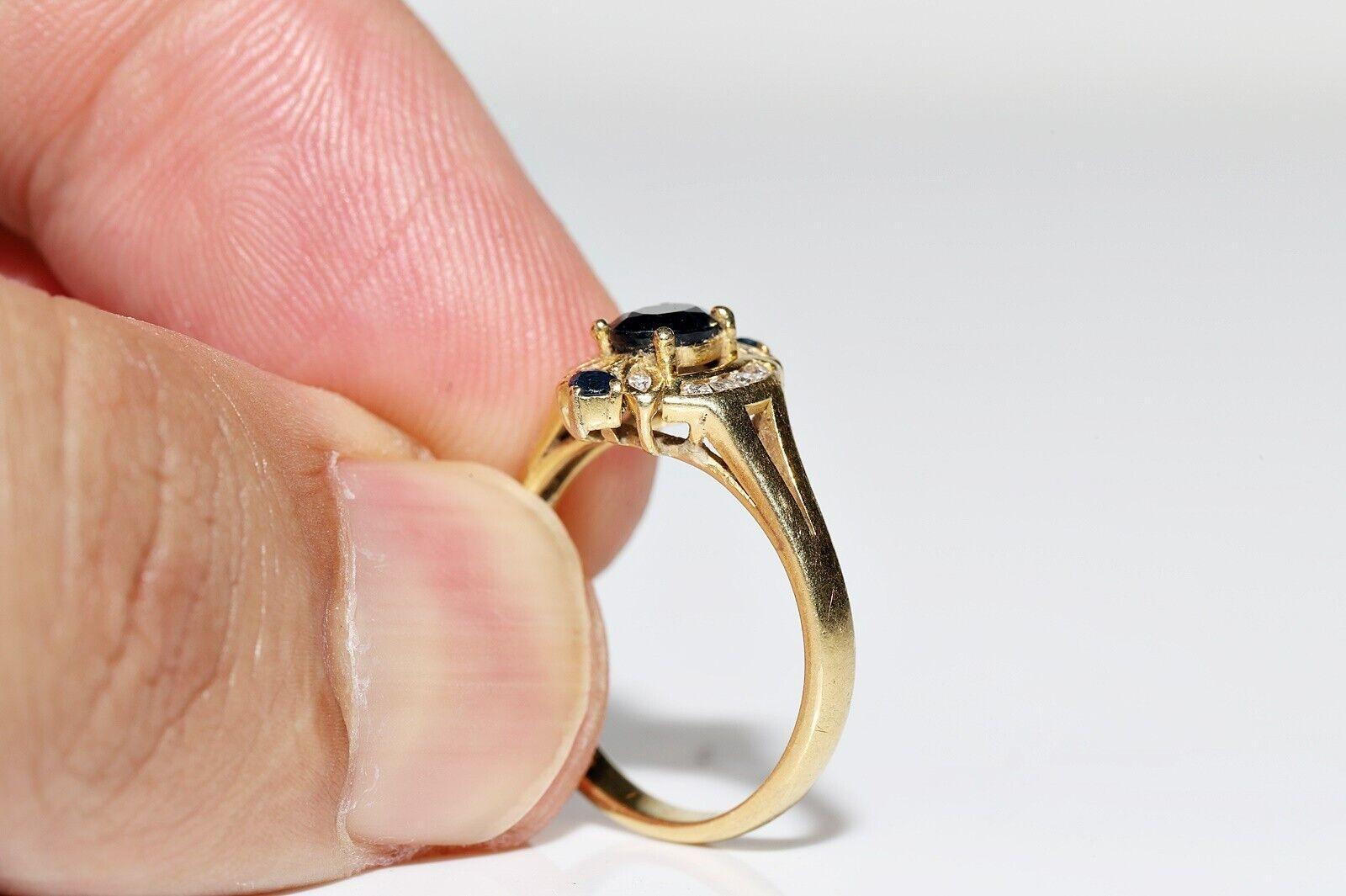 Dekorierter Vintage-Ring aus 18 Karat Gold mit natürlichem Diamant und Saphir, ca. 1970er Jahre Damen im Angebot