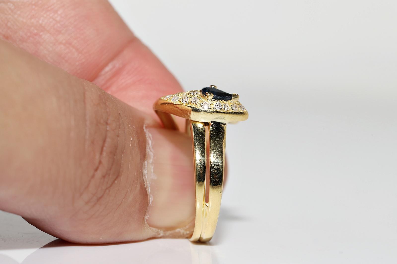Vintage Circa 1970s 18k Gold Natural Diamond And Sapphire Decorated Snake Ring For Sale 4