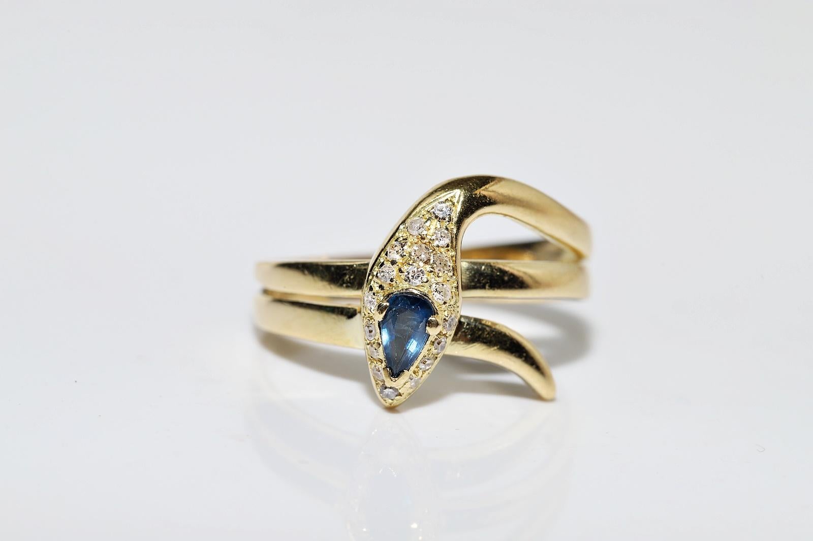 Single Cut Vintage Circa 1970s 18k Gold Natural Diamond And Sapphire Decorated Snake Ring For Sale