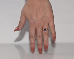 Vintage Circa 1970s 18k Gold Natural Diamond And Sapphire Ring