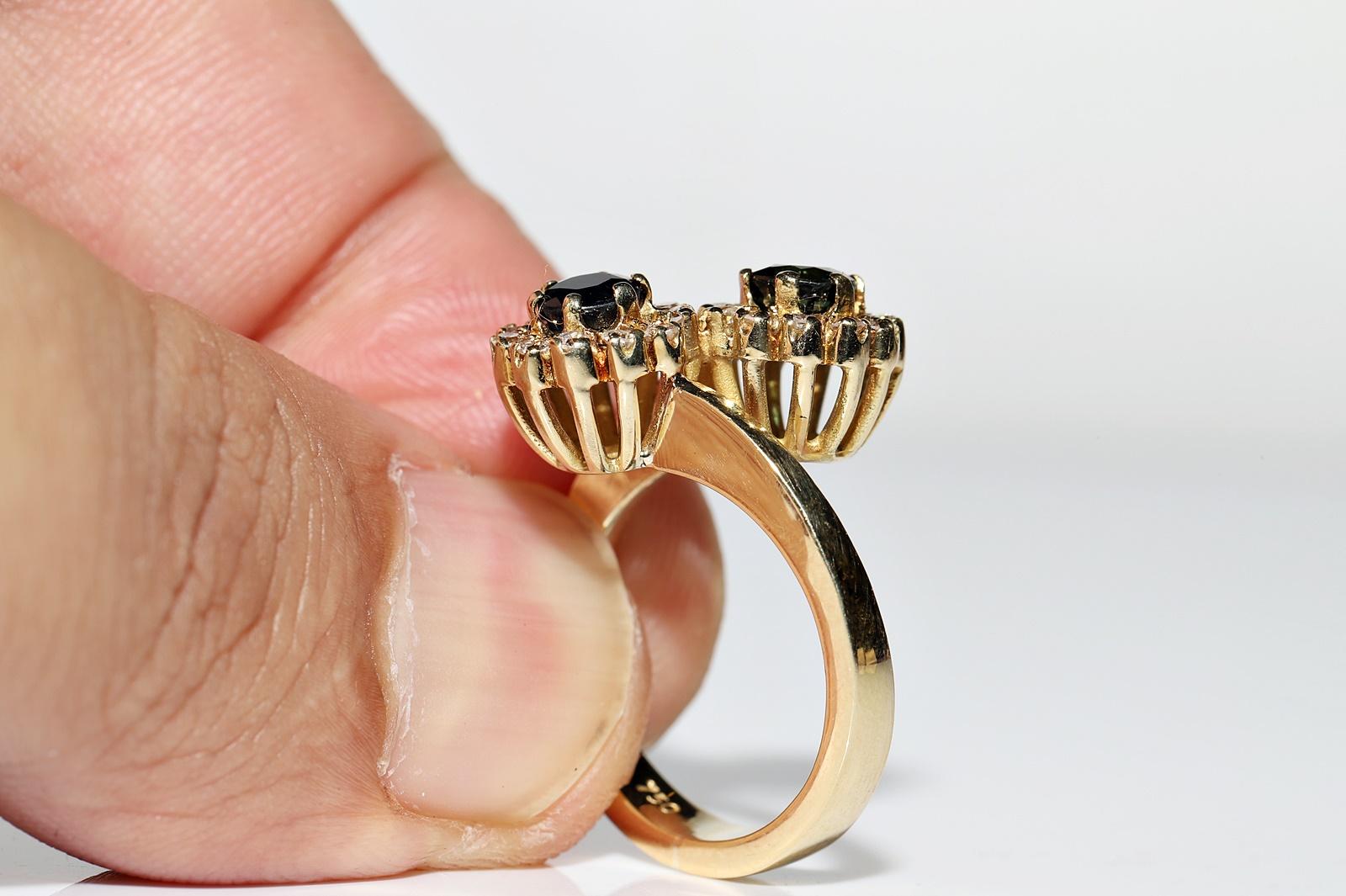 Vintage Circa 1970s 18k Gold Natural Diamond And Sapphire Ring In Good Condition For Sale In Fatih/İstanbul, 34