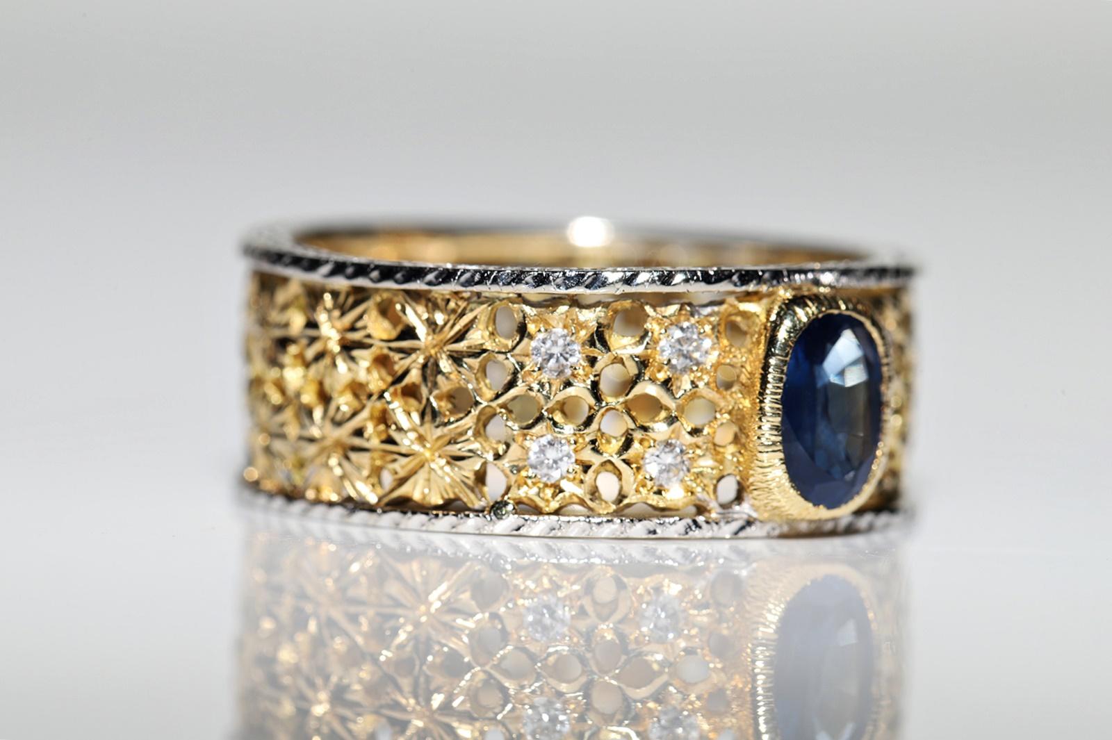 Vintage Circa 1970s 18k Gold Natural Diamond And Sapphire Ring  In Good Condition For Sale In Fatih/İstanbul, 34